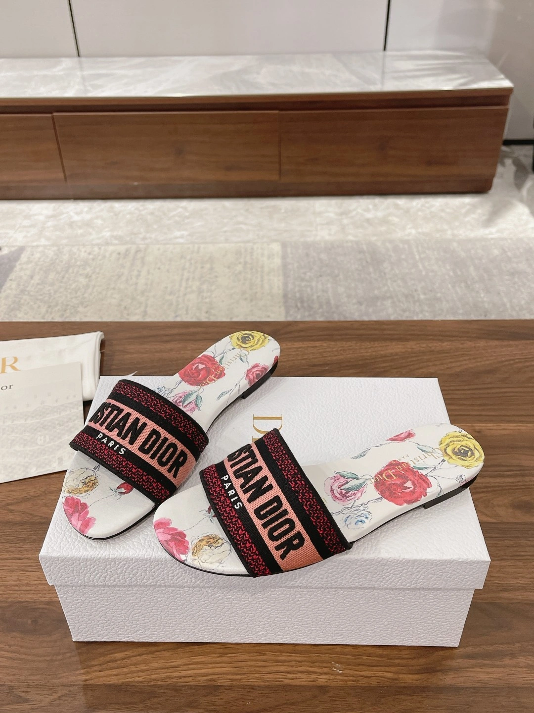 4ior KCQ209FCE_S43L Heel height：1.5CM sheepskin item:DT-X000J1503